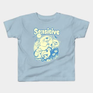 Sensitive - pastel blue/yellow Kids T-Shirt